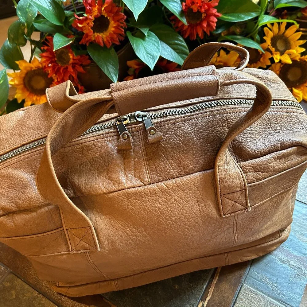 Soft-Sided Leather Carry-On Travel Duffle Bag - Picture 8 of 14
